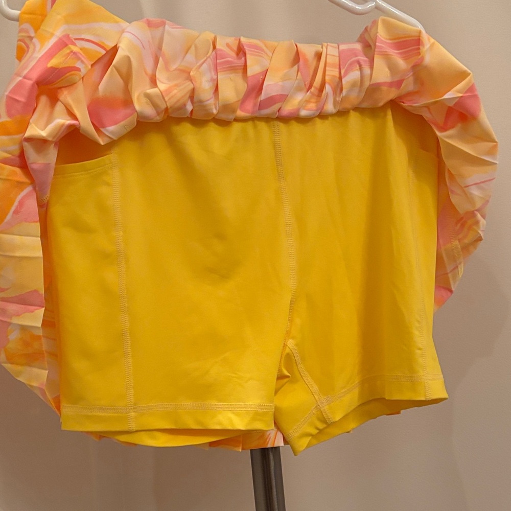 New With Tags Multi Colored Pleated Skort for Pickelball or Tennis - Picture 3 of 5